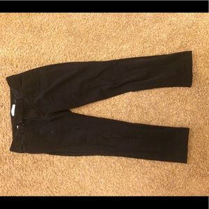 Gap black cropped pants